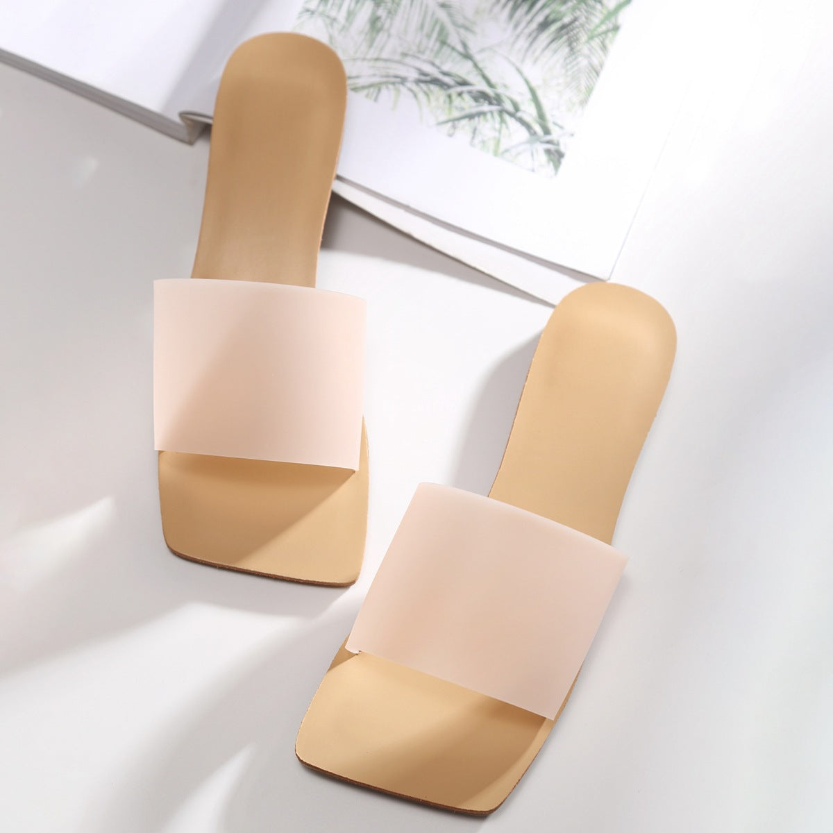Latest Women Flat Sandals Outdoor Slide Sandal Shoes for Ladies
