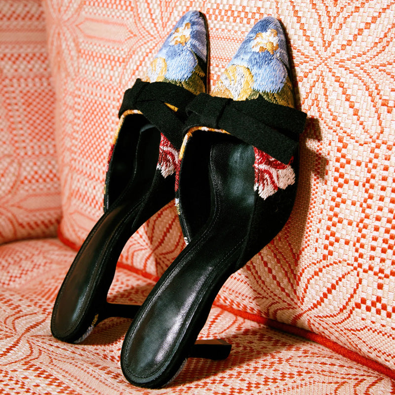 Elegant Women Mule Heels 2025 New Design Custom Textured Wool Floral Embroidery Low Heel Pumps Fashion Trend