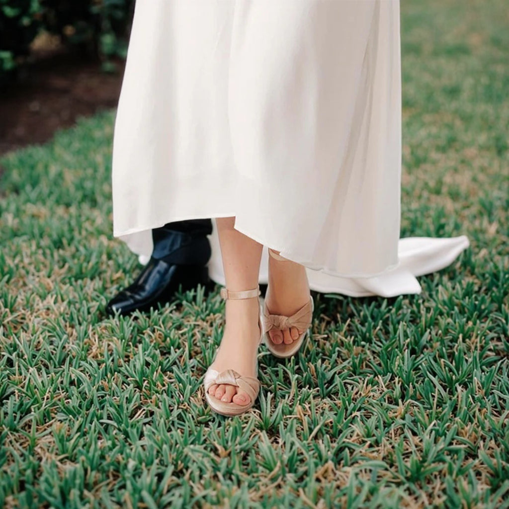 Women's Champagne Velvet High-Heeled Lace Sandals Open Toe Bowknot Elegant Low Chunky Heel Sandals