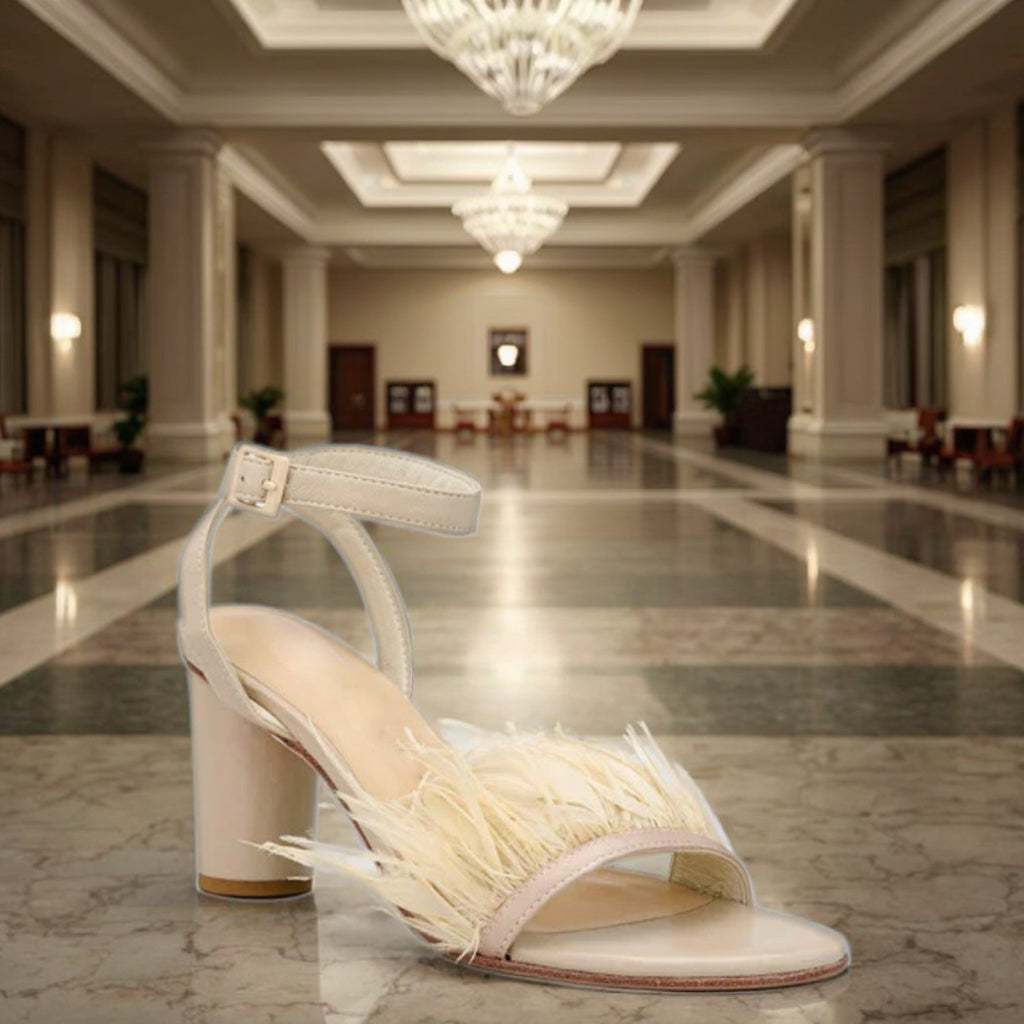 Muti-Color Donna Summer Sexy Sandals Piume Slingback Stiletto Feather Mules Kitten Heels Anti-slip Tacco Alto Piume Kitten Heels