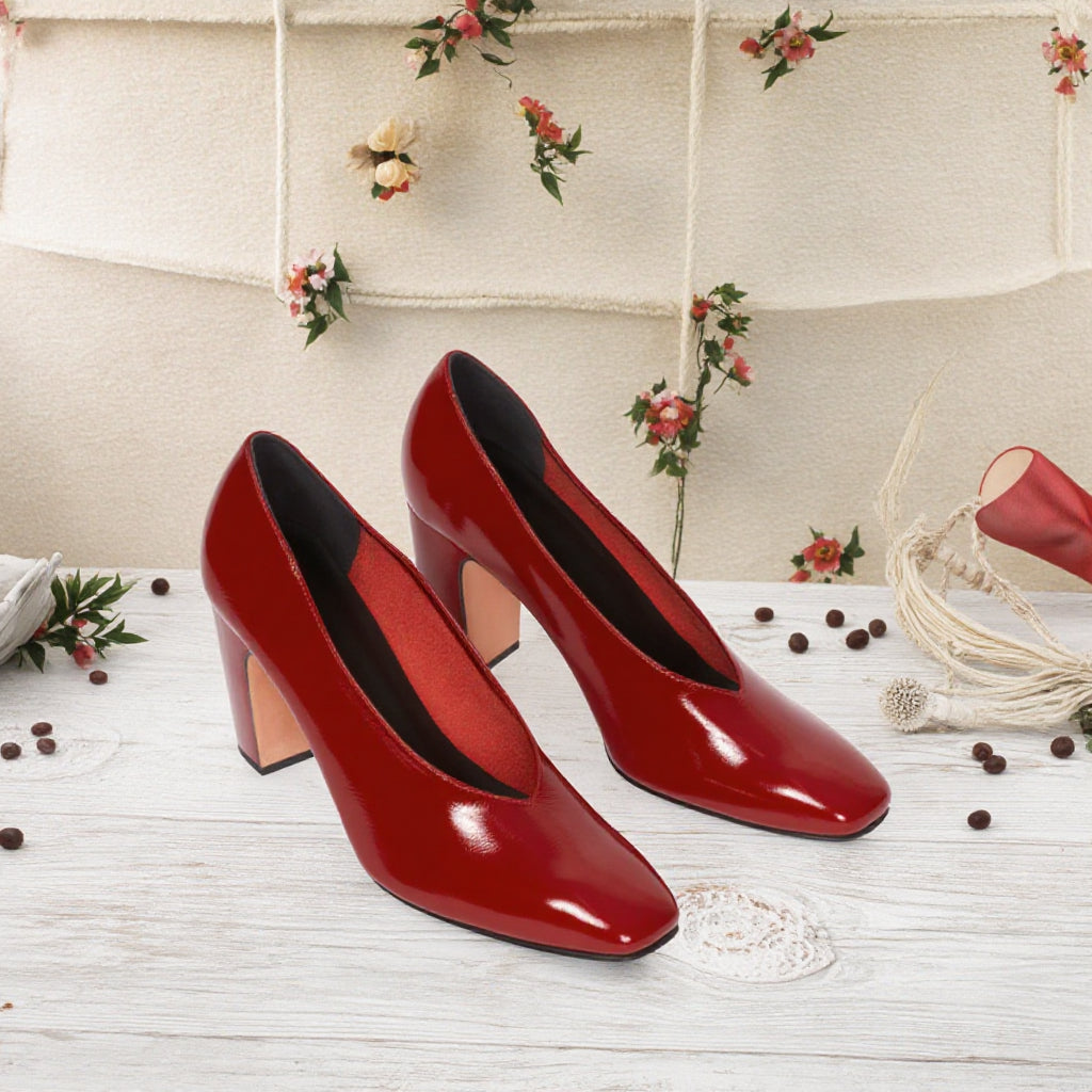 Women's Vintage Patent Leather Heeled Shoes Wrinkled Casual Style for Summer Square Heels Rubber Insole Adults Girls
