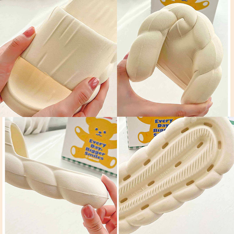 Summer Fashion Ladies Trendy Beach Bath Slippers for Rain Open Toe EVA Injection Soft Thick Pillow Clouds Slides
